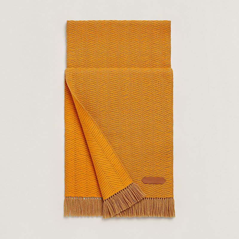 【鮮やかな色と素材が◎】HERMES Wavy Double Faceマフラー Wavy Double Face scarf | Hermès Singapore